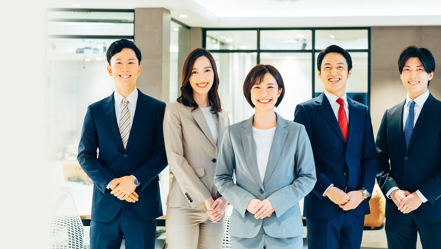02 10年以上の実績と年間2000件以上の対応による圧倒的経験と知識量