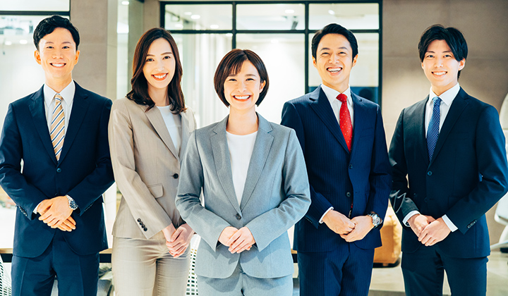 02 10年以上の実績と年間2000件以上の対応による圧倒的経験と知識量